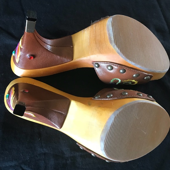 Gabriella Rocha - Picture 3 of 4